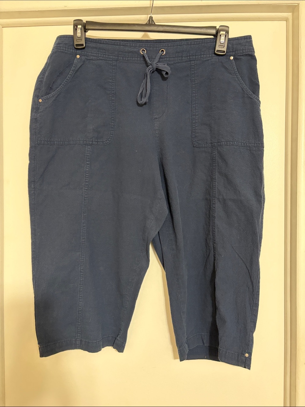 croft & barrow Navy Blue Women's Capris with Drawstring Waist